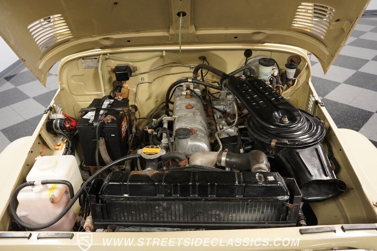 1982 Toyota Land Cruiser FJ40 - photo 4