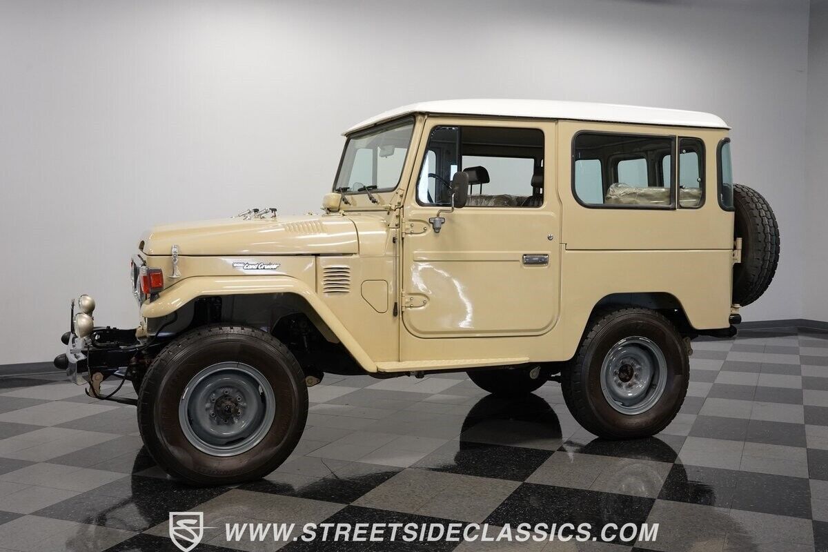 1982 Toyota Land Cruiser FJ40 - photo 7