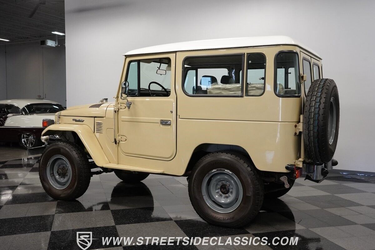 1982 Toyota Land Cruiser FJ40 - photo 9