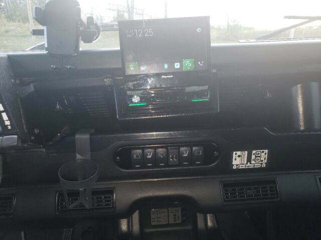 1987 Land Rover Defender Upgraded - photo 10