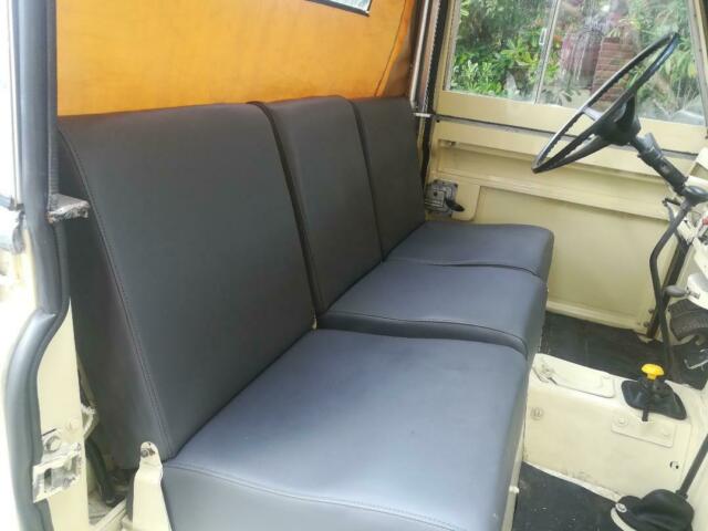 1961 Land Rover Santana  88 - photo 5