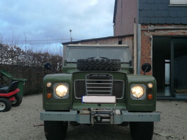 1975 Land Rover Defender 88 - photo 2