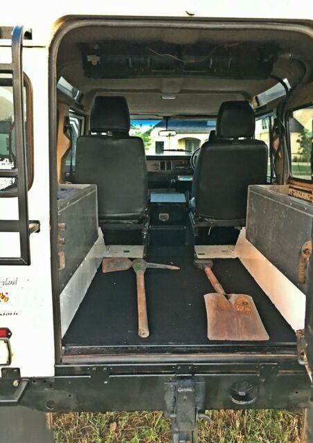 1987 Land Rover Defender - photo 12
