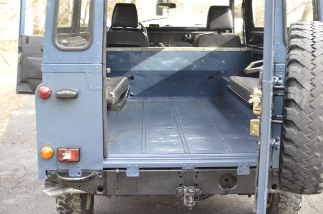 1986 Land Rover Defender 110 3-Door - photo 7