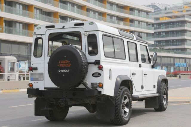 1990 Land Rover Defender 110 - photo 2