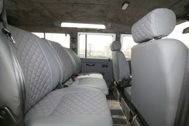 1990 Land Rover Defender 110 - photo 5