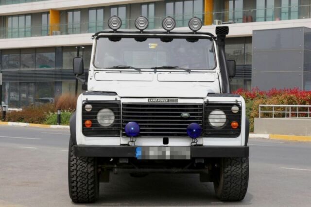 1990 Land Rover Defender 110 - photo 7