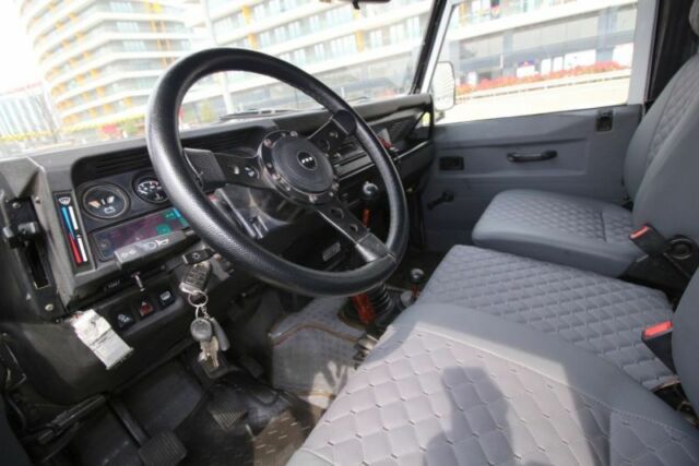 1990 Land Rover Defender 110 - photo 8