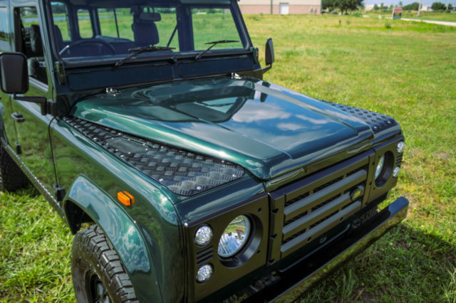 1991 Land Rover Defender 110 Station Wagon - photo 11