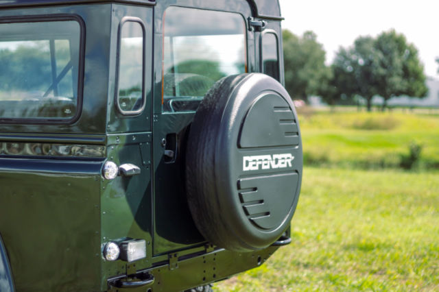 1991 Land Rover Defender 110 Station Wagon - photo 7