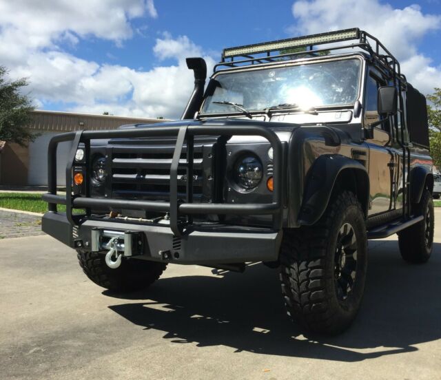 1993 Land Rover Defender 110 - LHD with AC - photo 12