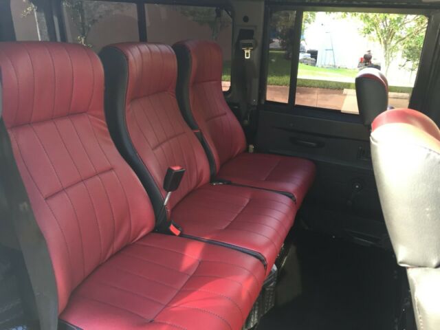 1987 Land Rover Defender 110 - LHD with AC - photo 13