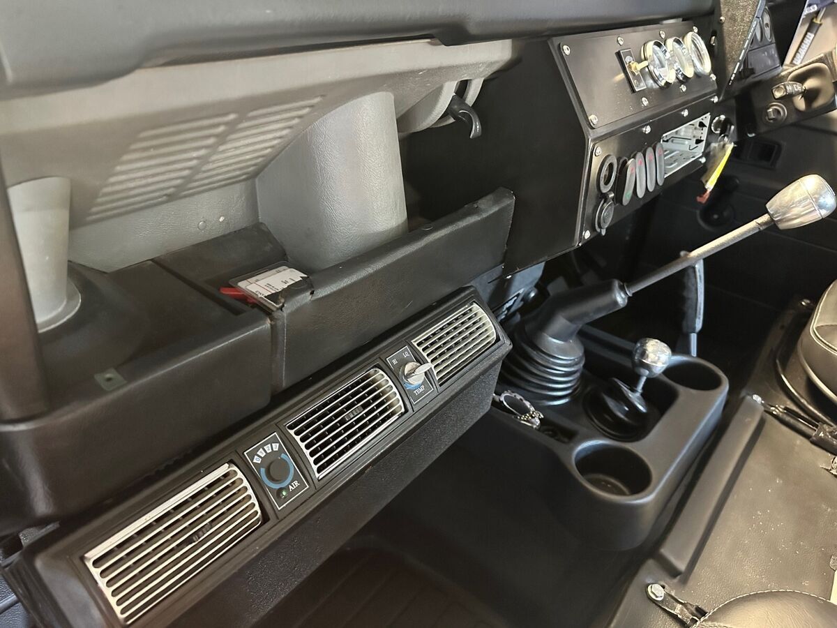 1980 Land Rover Defender - photo 13