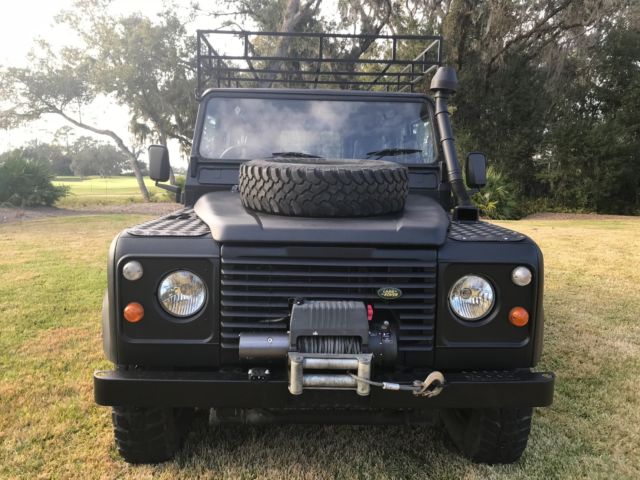 Land Rover Defender 110 County Station Wagon 200TDI 1990 Land Rover Defender 110 COUNTY STATION WAGON