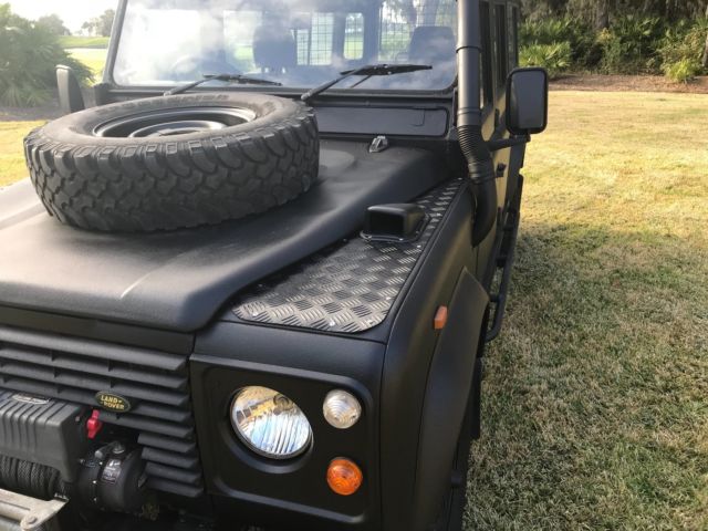 1990 Land Rover Defender 110 COUNTY STATION WAGON - photo 6