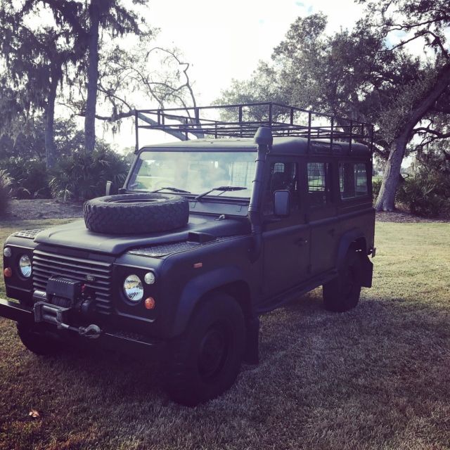 1990 Land Rover Defender 110 COUNTY STATION WAGON - photo 2