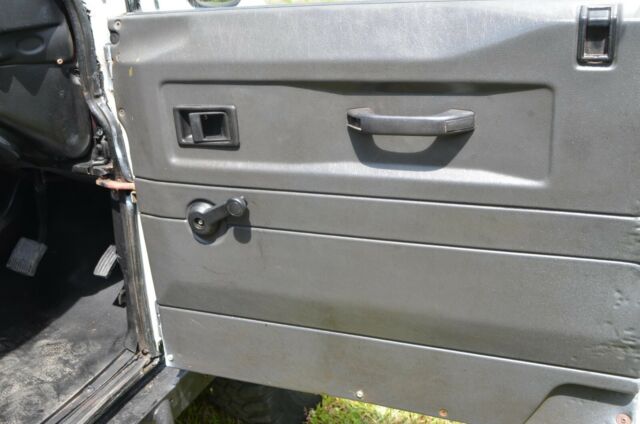 1991 Land Rover Defender COUNTY STATION WAGON - photo 10