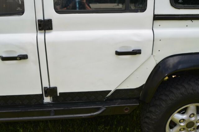 1991 Land Rover Defender COUNTY STATION WAGON - photo 3