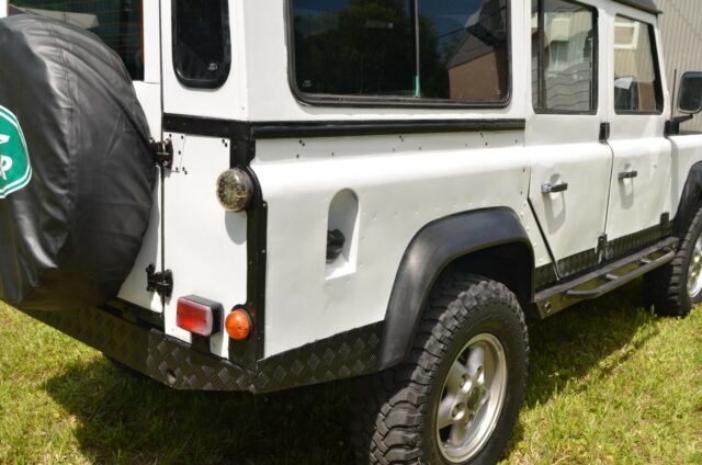 1991 Land Rover Defender COUNTY STATION WAGON - photo 5