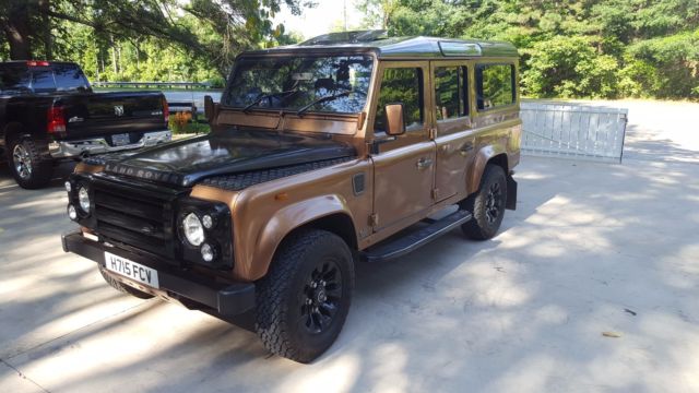 Land Rover: Defender 110 CSW 1990 Land Rover Defender