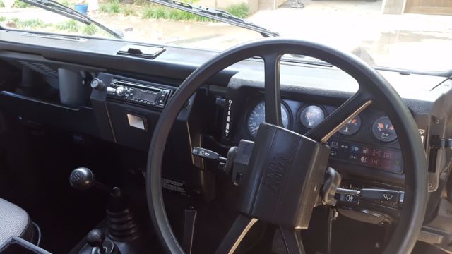 1990 Land Rover Defender - photo 11