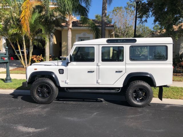 1992 Land Rover Defender White - photo 2