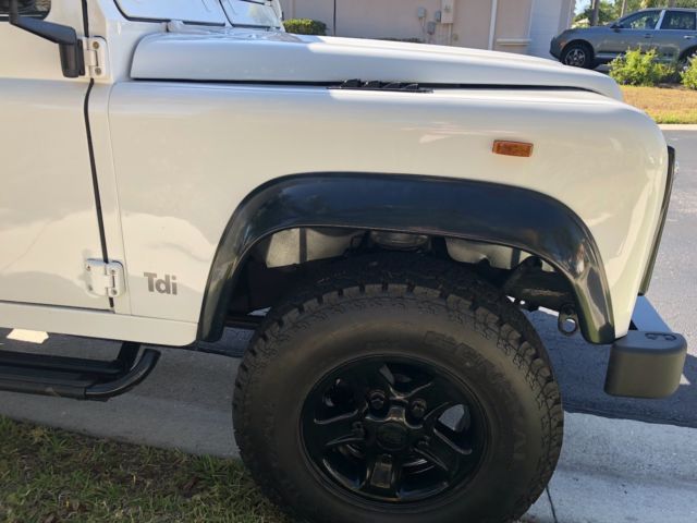 1992 Land Rover Defender White - photo 6