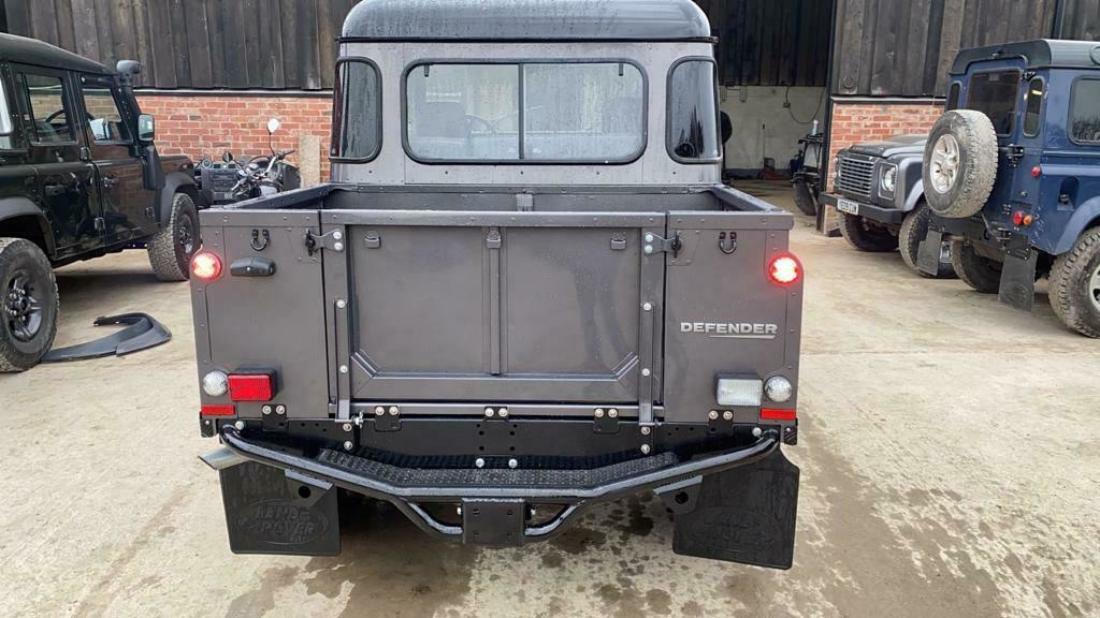 1988 Land Rover Defender County Station Wagon - photo 13