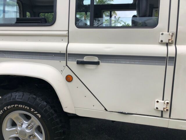 1989 Land Rover Defender White - photo 3