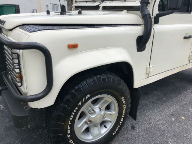 1989 Land Rover Defender White - photo 8