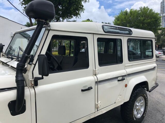 1989 Land Rover Defender White - photo 9