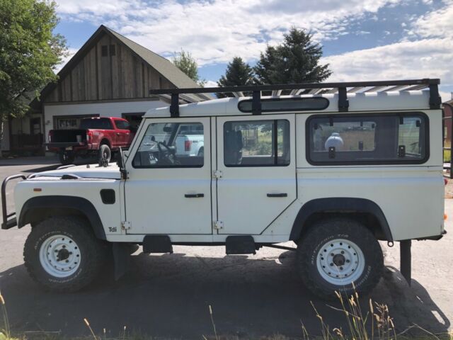 1989 Land Rover Defender White - photo 2