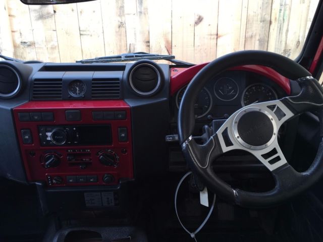 1984 Land Rover Defender Puma G4 Interior - photo 4