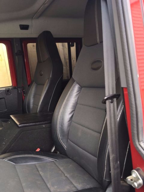 1984 Land Rover Defender Puma G4 Interior - photo 7