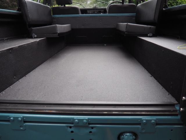 1991 Land Rover Defender - photo 4