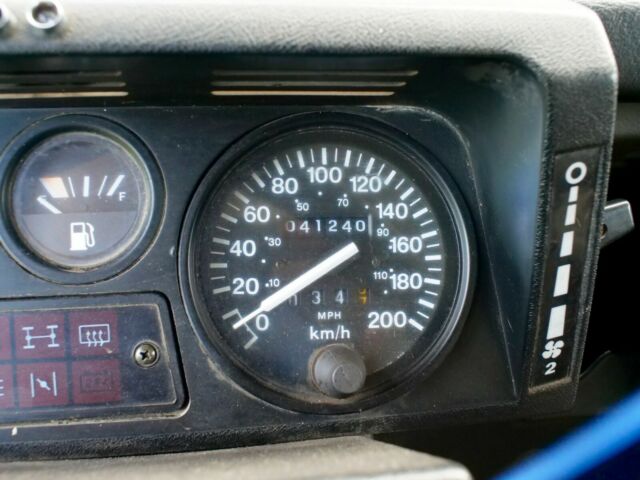 1994 Land Rover Defender - photo 11