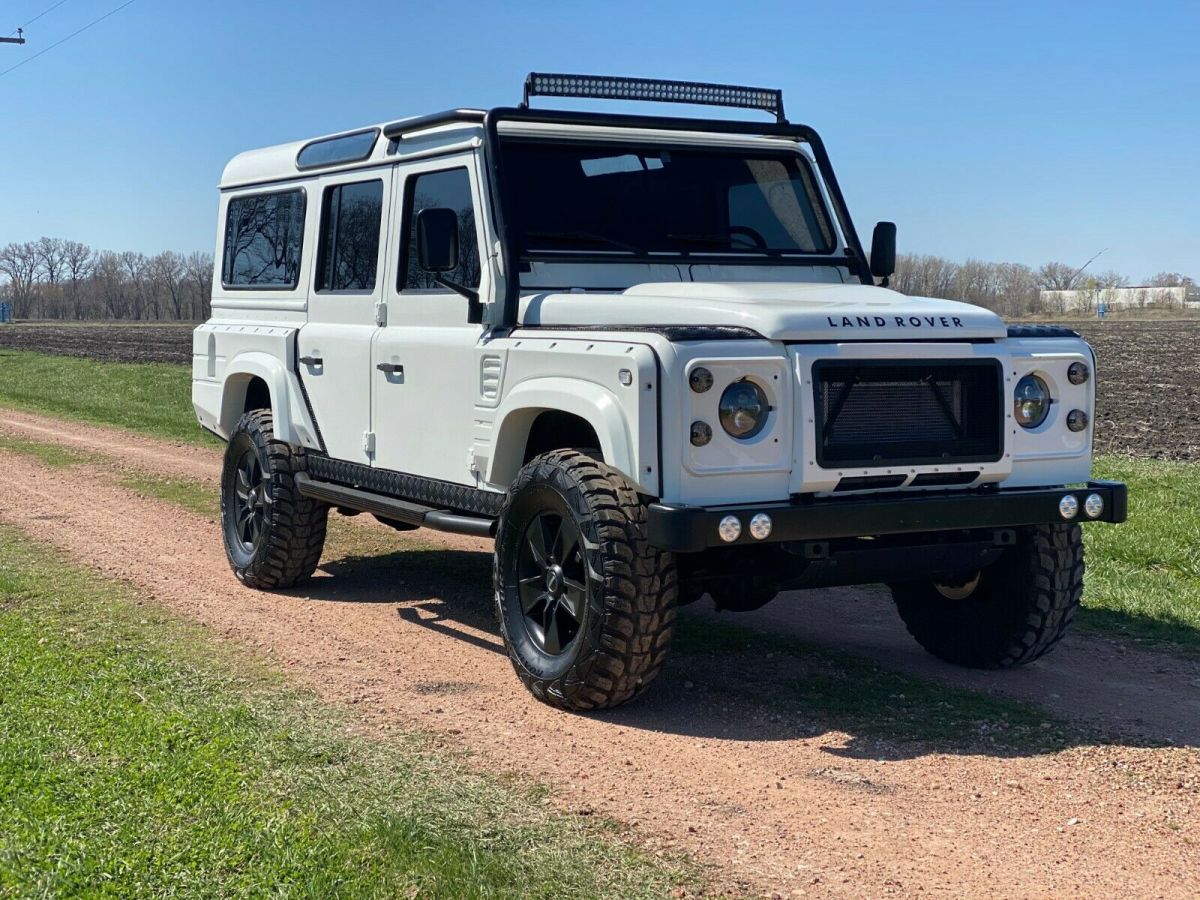 1985 Land Rover Defender 110 Automatic