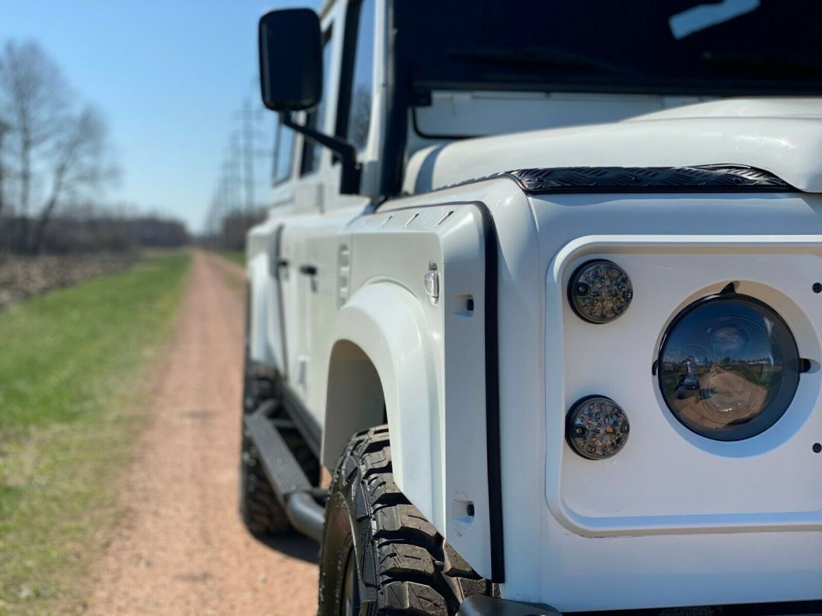 1985 Land Rover Defender 110 Automatic - photo 9