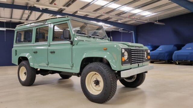 land rover defender 110 V8 restored 1988 Land Rover Defender