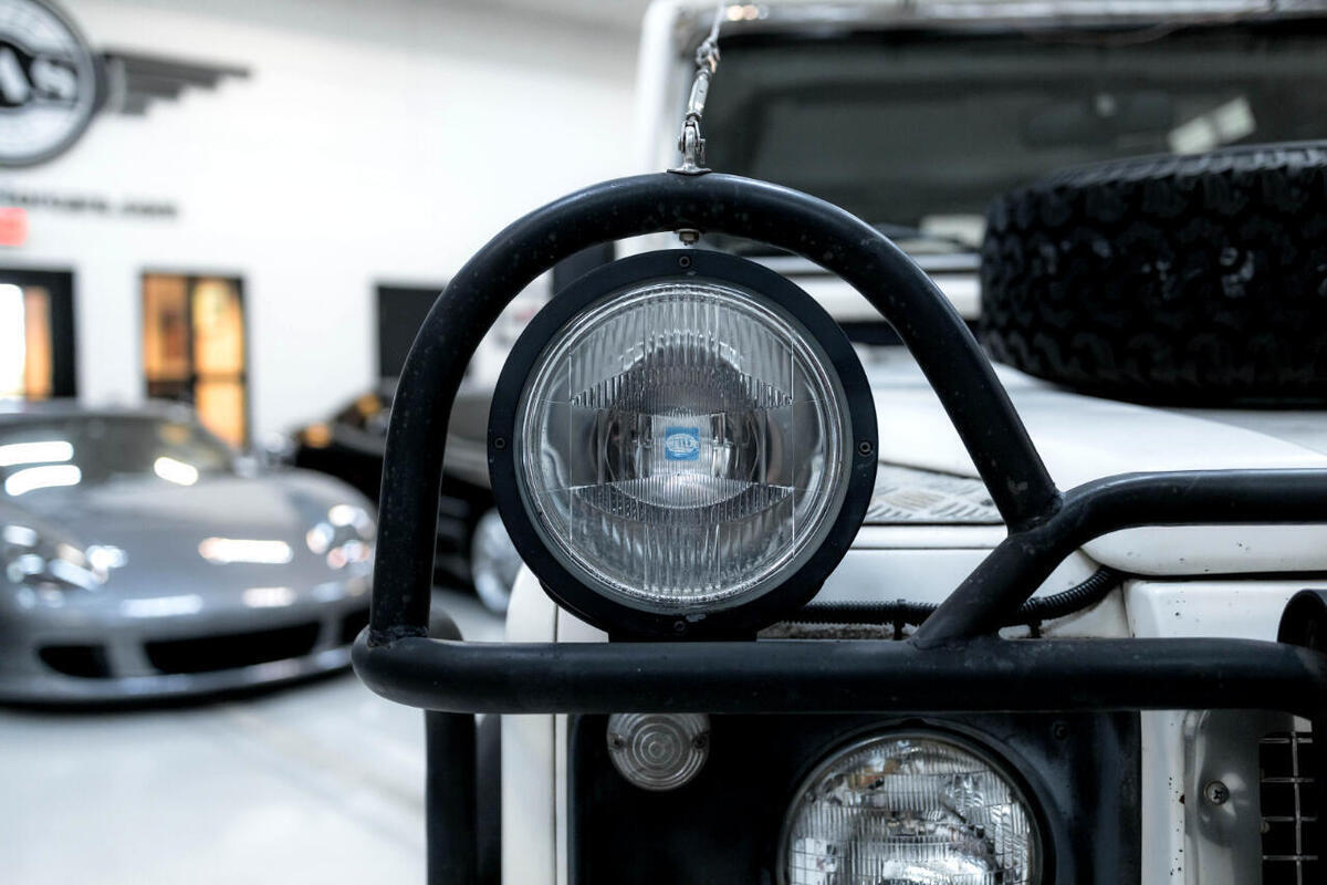 1993 Land Rover Defender 4-Door 4WD - photo 7