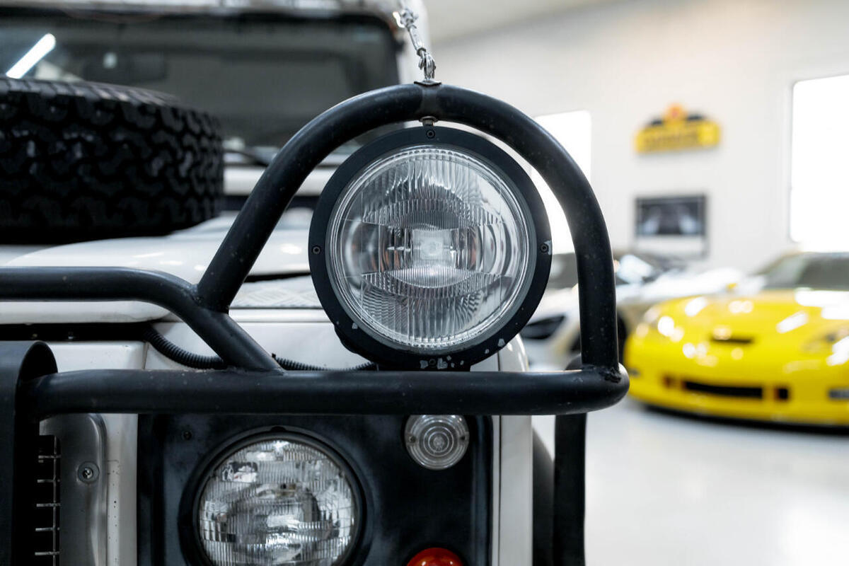 1993 Land Rover Defender 4-Door 4WD - photo 9