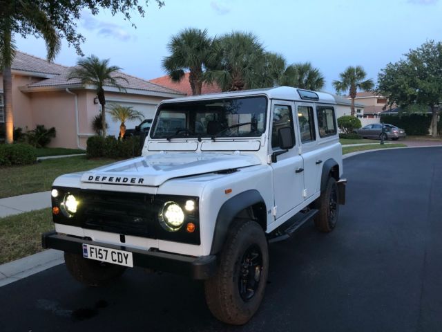 1989 Land Rover Defender White - photo 2
