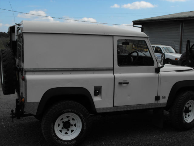1980 Land Rover Defender Hi-cap pickup - photo 11