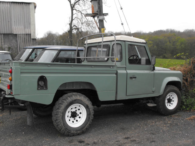 1980 Land Rover Defender Hi-cap pickup - photo 2