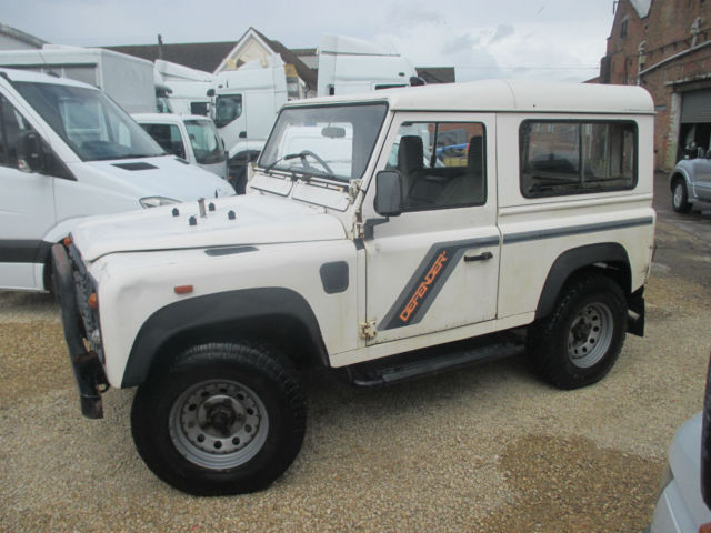 1980 Land Rover Defender Station Wagon - photo 2