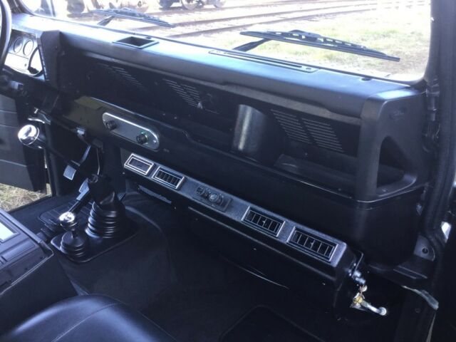 1988 Land Rover Defender 90 - photo 11