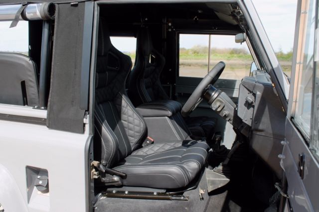 1992 Land Rover Defender FULL LEATHER - photo 5