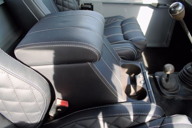 1992 Land Rover Defender FULL LEATHER - photo 6