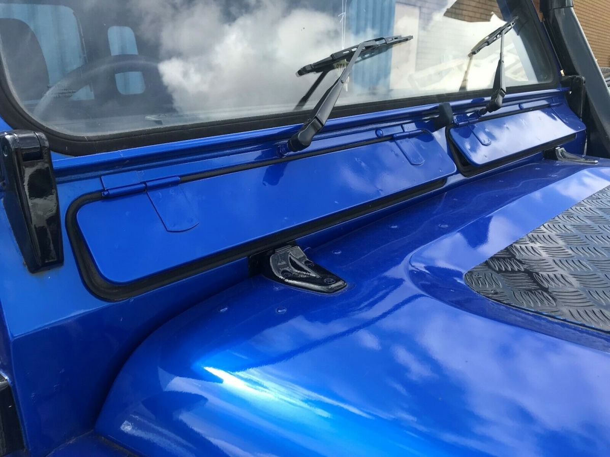 1991 Land Rover Defender County Station Wagon - photo 5