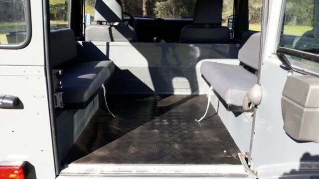 1991 Land Rover Defender - photo 4